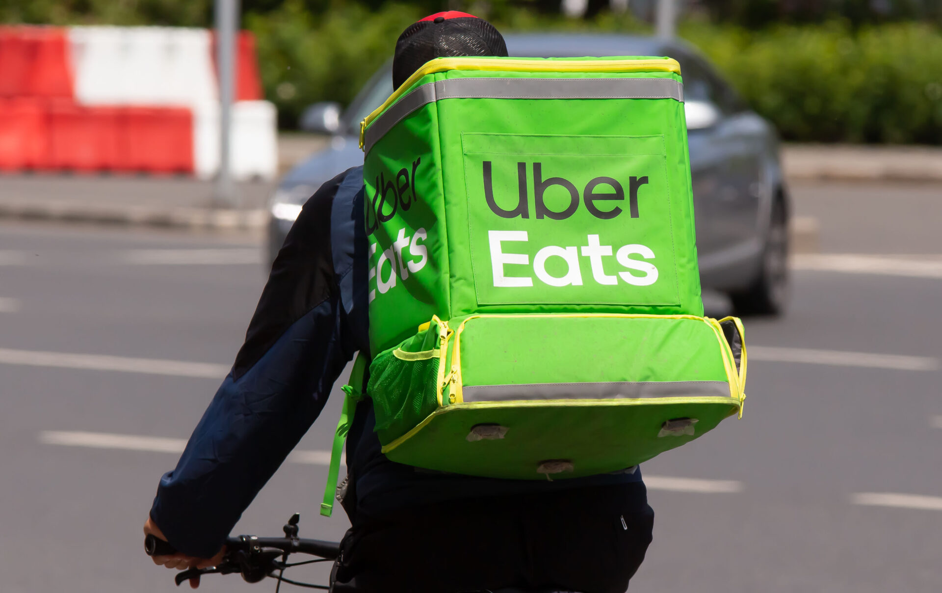 Uber Eats配達員の悪質店告発に対し、「炎上商法」「承認欲求」とUberEatsUnionが批判